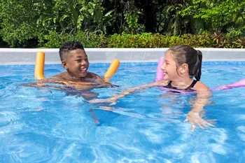 בריכה מלבנית אולטרה BESTWAY דגם 56671 במידה 488X244X122 + משאבת חול 950 גלון **דגם 2026**